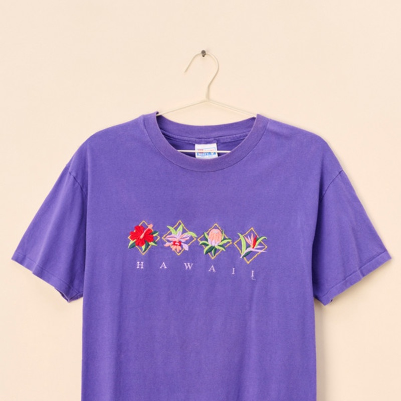 Vintage Hawaii Spell-Out Tee