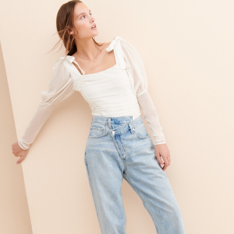 Criss Cross Upsized Jeans