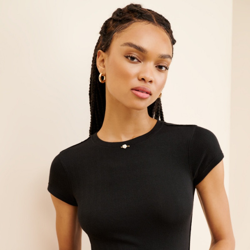 Weekend Vibe Rosette Tee