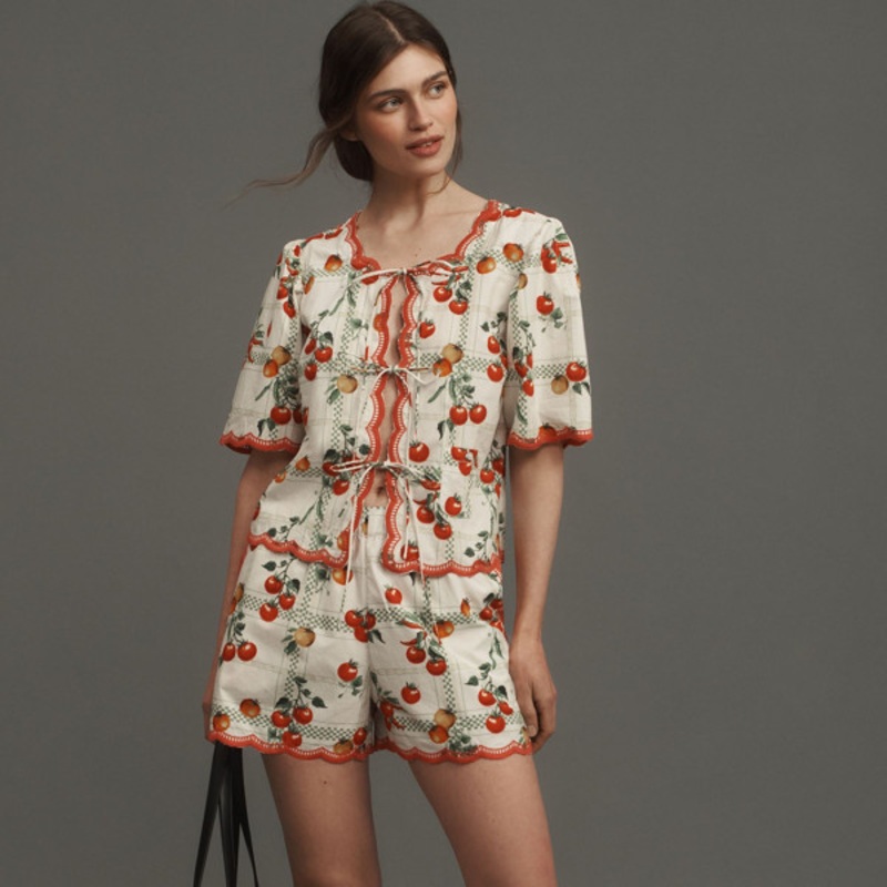 Veggie Bloom Scallop Hem Shorts