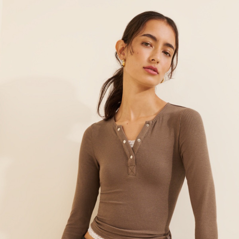 Bella Long Sleeve Tee