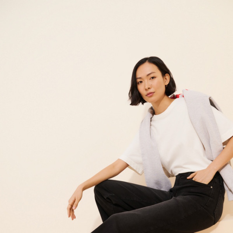 Scissor Cut Wide-Leg Jeans