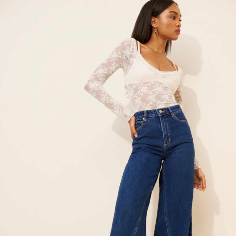 ’94 Super Wide Tara Jeans