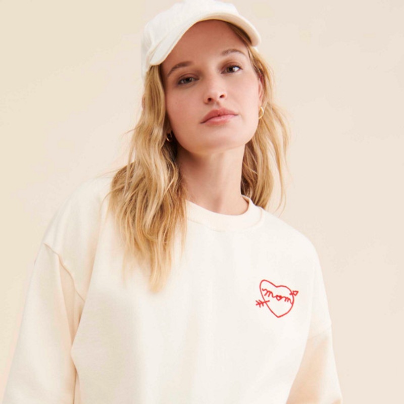 Maternity Arrow Heart Mom Sweatshirt