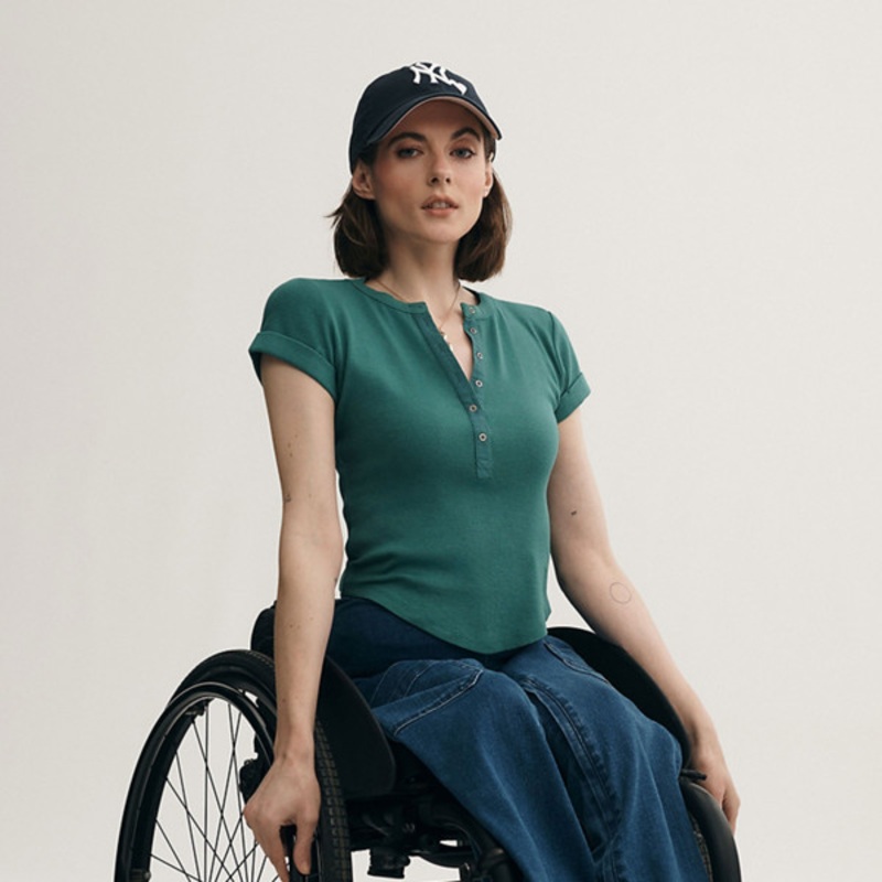 The Adaptive Seated Colette Denim Cropped Wide-Leg Jeans