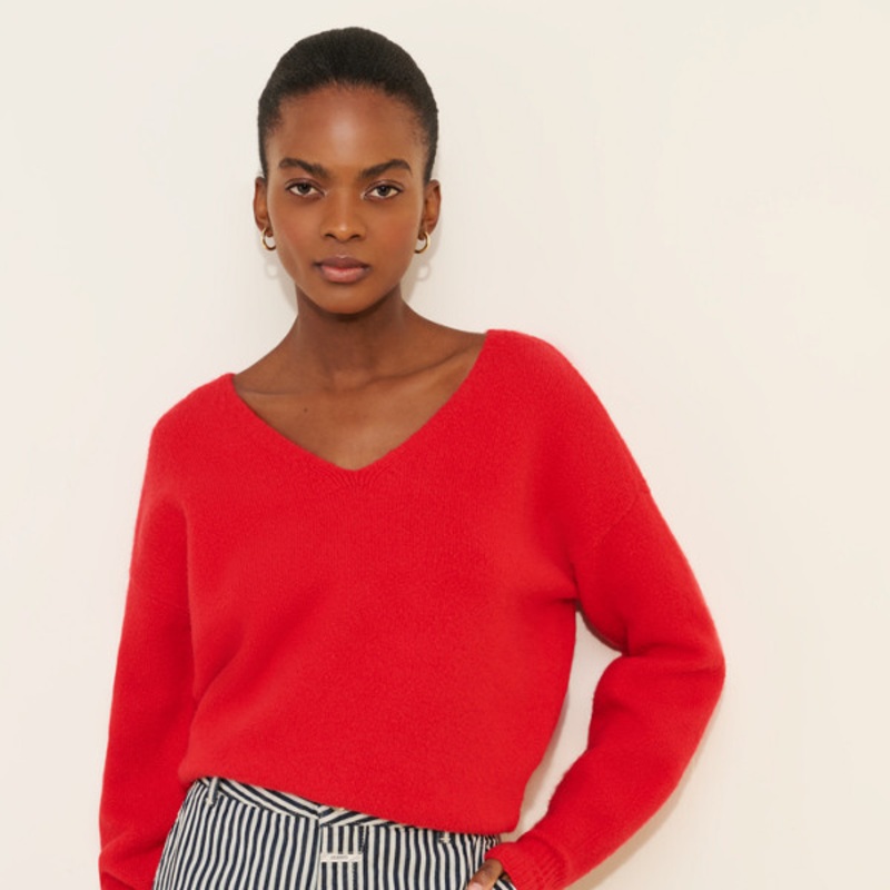 V-Neck Cozy Cotton Wedged Sweater