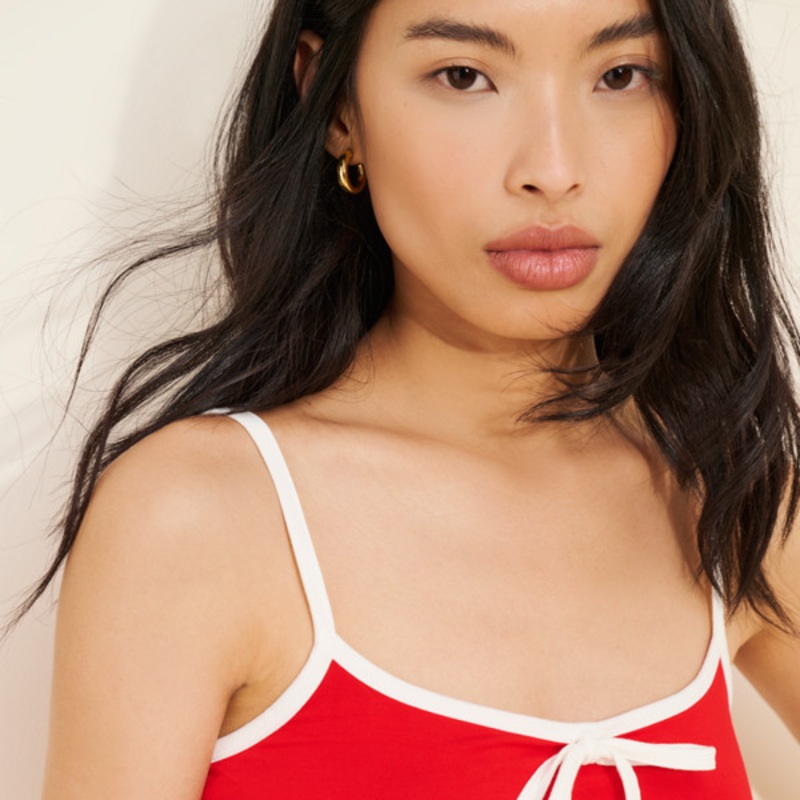 Contrast Piping Bow Cami